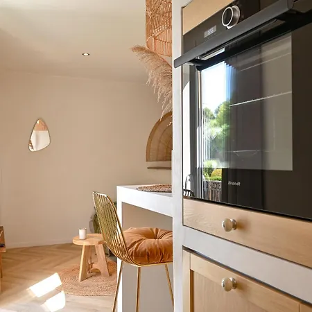 Perle Au Bord De L'eau Apartment *